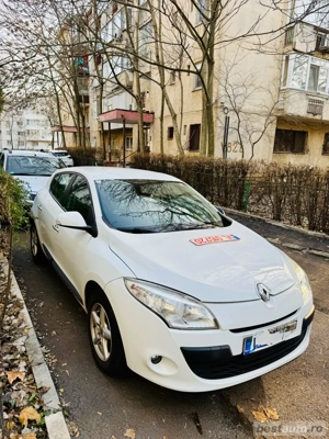 renalut megane  - imagine 3