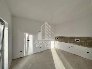 Jumatate de duplex cu 5 camere de vanzare, despartit, Dumbravita - imagine 4