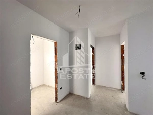 Jumatate de duplex cu 5 camere de vanzare, despartit, Dumbravita - imagine 5