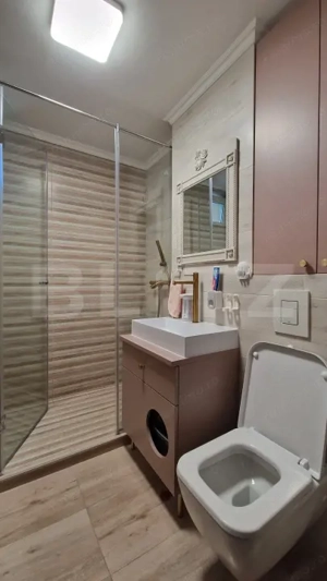 Apartament de vânzare 3 camere, 55 mp, zona Micro 17 - imagine 9