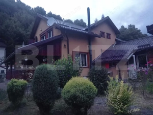 Casă ideală pentru locuit, relaxare sau investiție turistică – în Rastolița