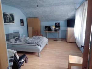 Casă ideală pentru locuit, relaxare sau investiție turistică – în Rastolița - imagine 10