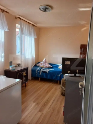 Casă 70 mp, 3 camere , bucatarie,  baie , teren 1270 mp, Prejmer  - imagine 2