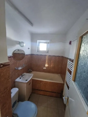 Apartament 3 camere, 61mp, zona Hurmuzachi, Radauti - imagine 7