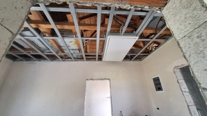 Se caută meseriași pentru finisaje interioare