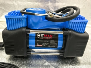 Compresor auto 12V cu set reparatii roti 199 lei