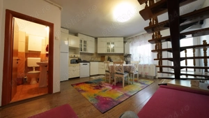 5 camere - Centru Vechi - Poarta Schei 24    (2 dormitoare, 2 livinguri)   3 băi   terasă   renovat  - imagine 8