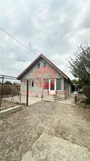 Casa de vanzare in Poiana cu Teren de 350 mp - imagine 7