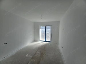 Despartit prin garaj. Posibilitate personalizare - imagine 9