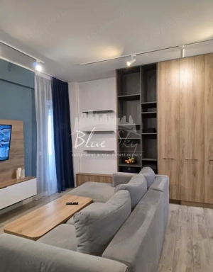 Apartament 2 camere – Zona Delfinariu, Bd. Mamaia - imagine 2