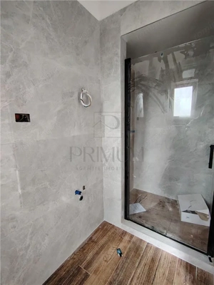 Duplex modern - spatios - personalizare interioara - canalizare - asfalt - imagine 15