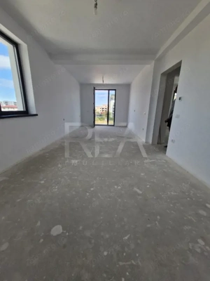 Duplex compus din două case la 1,3 kilometri de stația de metrou Nicolae Teclu  - imagine 3