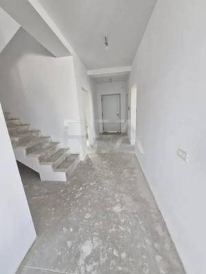 Duplex compus din două case la 1,3 kilometri de stația de metrou Nicolae Teclu  - imagine 7