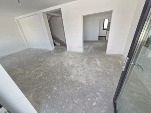 Duplex compus din două case la 1,3 kilometri de stația de metrou Nicolae Teclu  - imagine 2