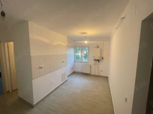 Apartament cu două camere de vânzare  - imagine 2