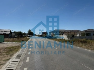 Teren 1000mp-Metro-Hanul cu ponei-Pe principala-Carcea-Oportunitate