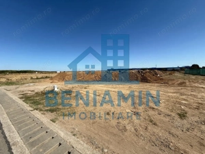 Teren 1000mp-Metro-Hanul cu ponei-Pe principala-Carcea-Oportunitate - imagine 3