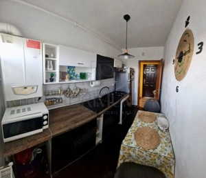 Apartament 1 Camera - Decomandat - Mobilat si Utilat - Bucatarie Inchisa - Zona Lipovei