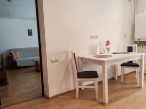 Inchiriez Garsoniera Zona 1 Mai 48 Mp - imagine 3 Inchiriez Garsoniera Zona 1 Mai 48 Mp - imagine 3