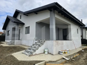 Casa 5 camere 160 mp utili, 500 mp teren, zona Dumesti - imagine 2