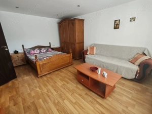 Inchiriez Garsoniera Zona 1 Mai 48 Mp - imagine 2 Inchiriez Garsoniera Zona 1 Mai 48 Mp - imagine 2