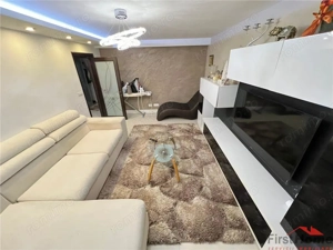 Apartament 3 camere, etaj 2, zona Centrala - Piata - Independentei - imagine 3