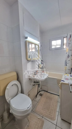 Aparatament 3 camere, centrala proprie, zona Circumvalatiunii - imagine 8