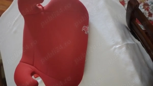 Scaun auto și înălțător scaun copii