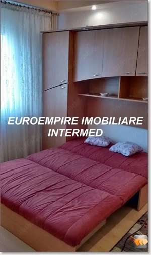 Apartament cu 3 camere decomandat ,Zona Casa de Cultura