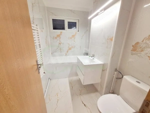 Apartament 3 camere, Renovat 2025, MODERN, etaj 3,Bacau - imagine 8