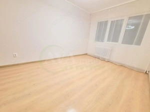 Apartament 3 camere, Renovat 2025, MODERN, etaj 3,Bacau - imagine 17