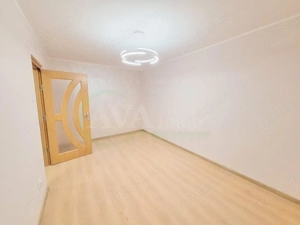 Apartament 3 camere, Renovat 2025, MODERN, etaj 3,Bacau - imagine 18