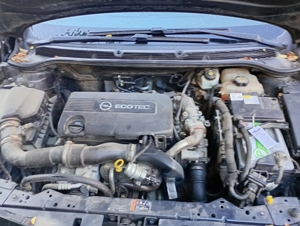 De vanzare Opel Astra Sport Tourer - imagine 4 De vanzare Opel Astra Sport Tourer - imagine 4