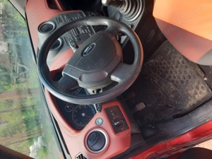 Vând autoturism FORD FIESTA 