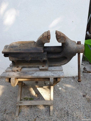 Menchină de banc - imagine 2