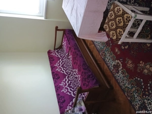 Închiriez pe termen lung apartament cu 3 camere Podgoria, dotat si mobilat. Ideal pentru studente.