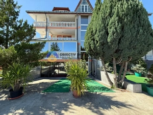 Pensiune de vânzare – Oportunitate de investiție în Piatra Neamț