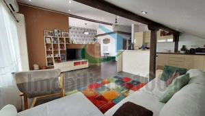 Apartament 3 camere, mansarda, loc parcare, zona Parc Regina Maria