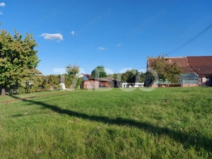 Teren intravilan 1298  mp PUZ toate utilitatile zona buna Cisnadie - imagine 2