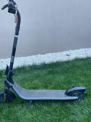 Trotineta electrica folosita 2 saptamani - imagine 5
