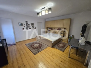 Casa individuala de vanzare 387mp si teren 624mp Sura Mica Sibiu - imagine 3