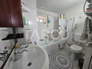 Casa individuala de vanzare 387mp si teren 624mp Sura Mica Sibiu - imagine 6