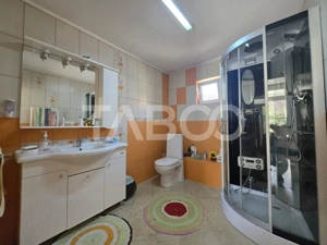 Casa individuala de vanzare 387mp si teren 624mp Sura Mica Sibiu - imagine 20