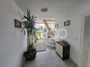 Casa individuala de vanzare 387mp si teren 624mp Sura Mica Sibiu - imagine 5