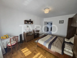 Casa individuala de vanzare 387mp si teren 624mp Sura Mica Sibiu - imagine 10