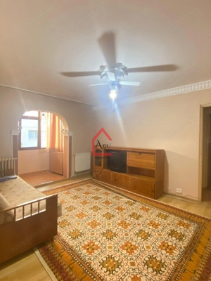 Apartament cu 3 camere, Semidecomandat, Alexandru cel Bun