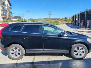 Vand Volvo XC60-AWD D3 - imagine 3
