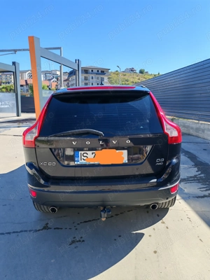 Vand Volvo XC60-AWD D3 - imagine 2