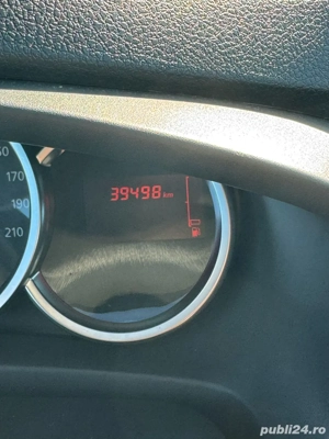 Vand Logan Stepway 2020 - imagine 3