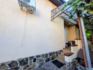 O Casa si  un apartament intr-o  curte individuala in centrul Oradiei - imagine 7